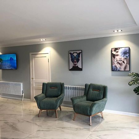 Hanym Hotel Atiraw Buitenkant foto