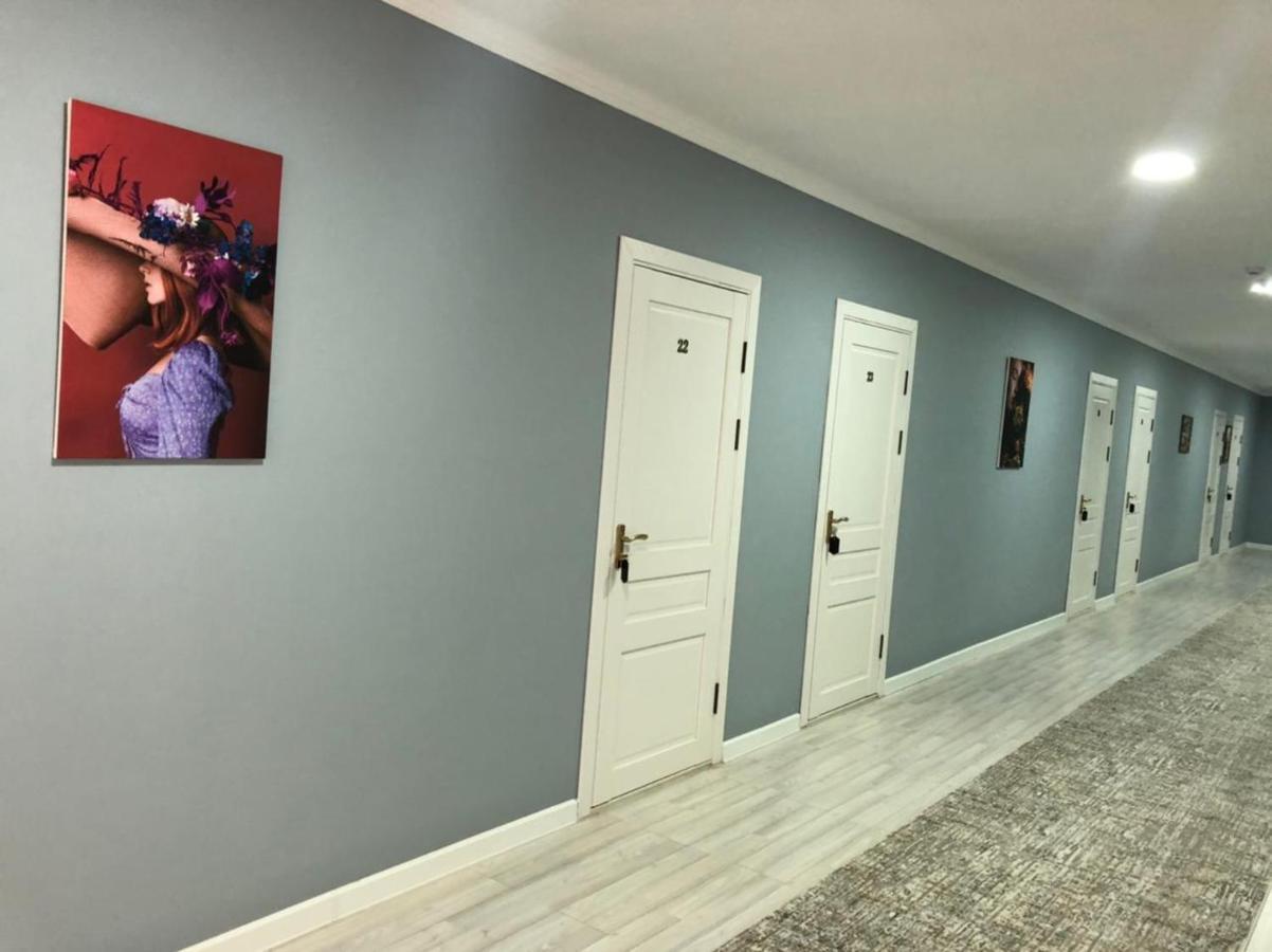 Hanym Hotel Atiraw Buitenkant foto